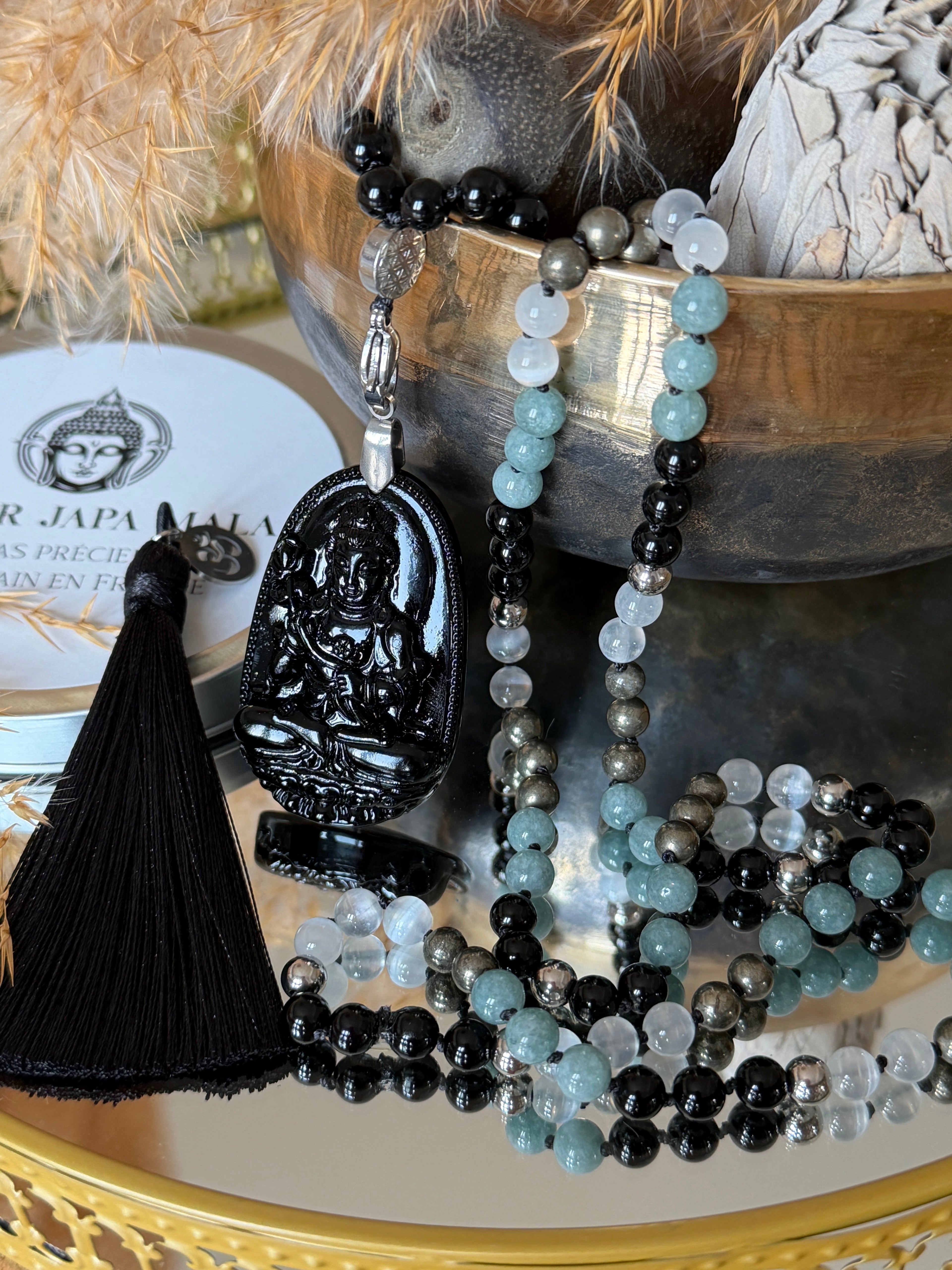Mala n°112 - Fondations sacrées - Onyx noir, Sélénite, Pyrite et Jade du Guatemala