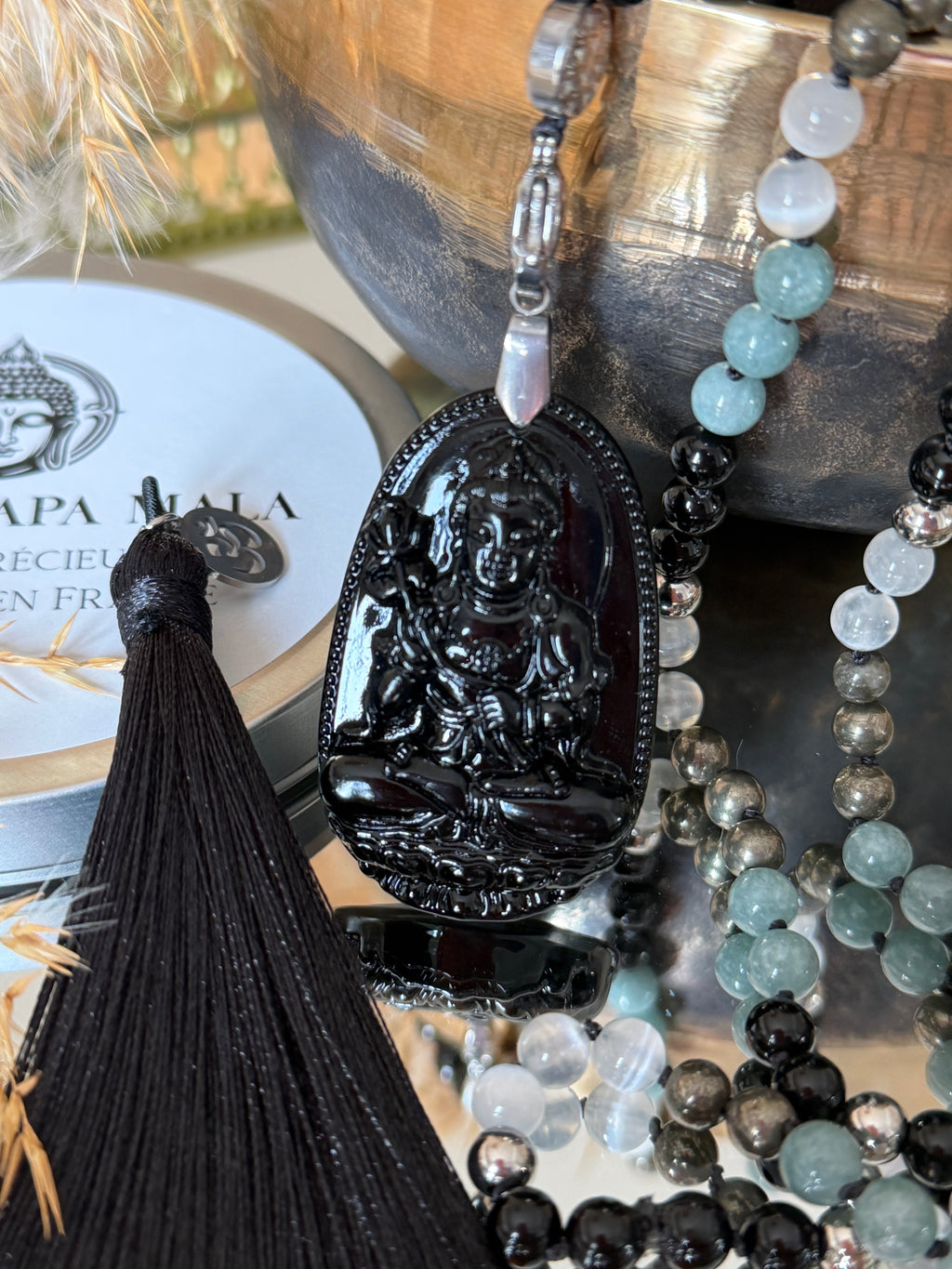 Mala n°112 - Fondations sacrées - Onyx noir, Sélénite, Pyrite et Jade du Guatemala