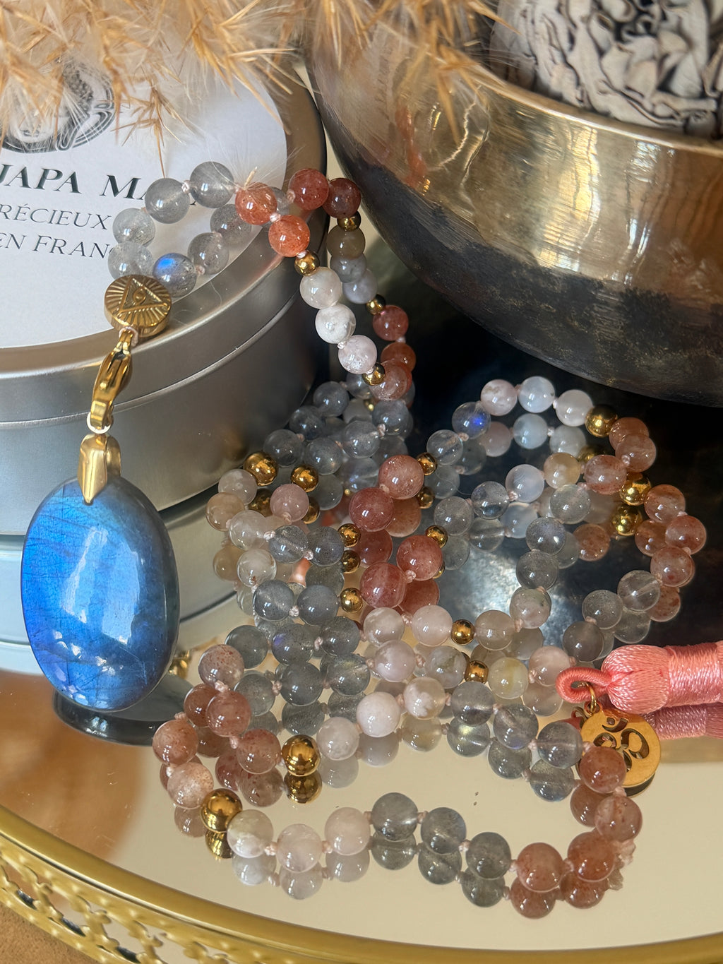 Mala n°104 - Retrouver la lumière - Labradorite, Pierre de soleil et Agate fleur de cerisier