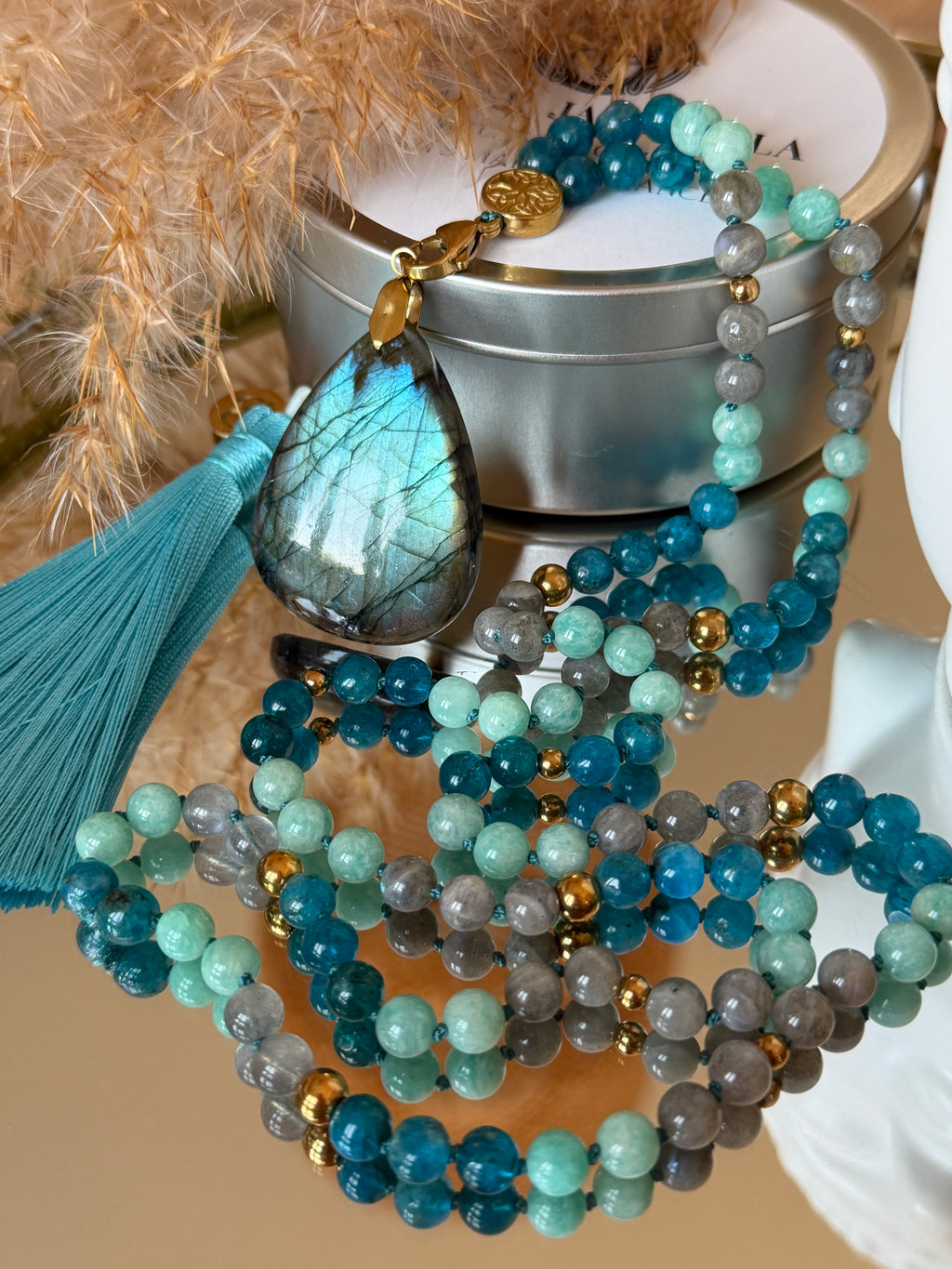 Mala n°136 - Oser être soi - Labradorite, Apatite et Labradorite