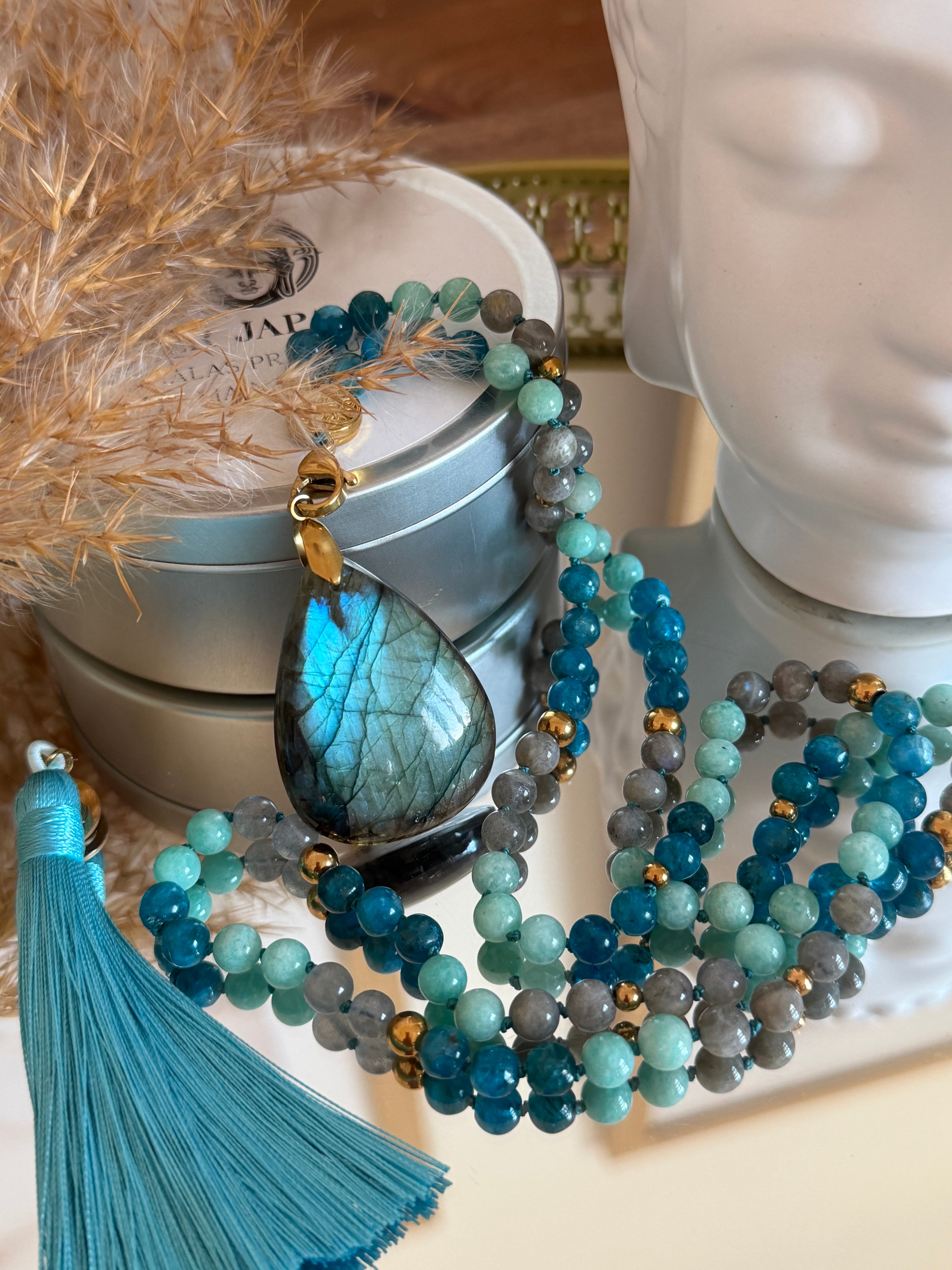 Mala n°136 - Oser être soi - Labradorite, Apatite et Labradorite