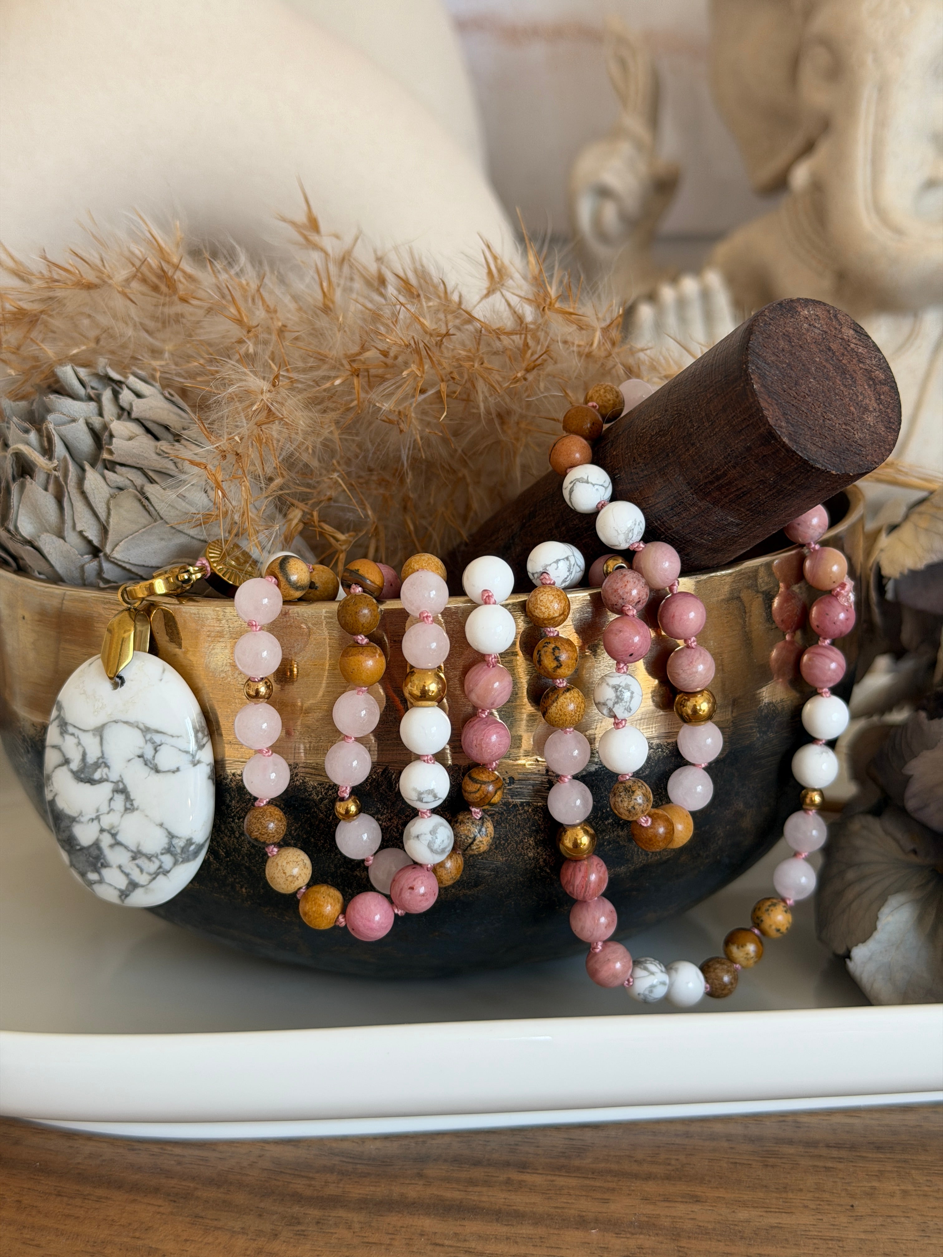 Mala n°129 - Se retrouver - Howlite, Rhodonite, Quartz rose et Jaspe paysage