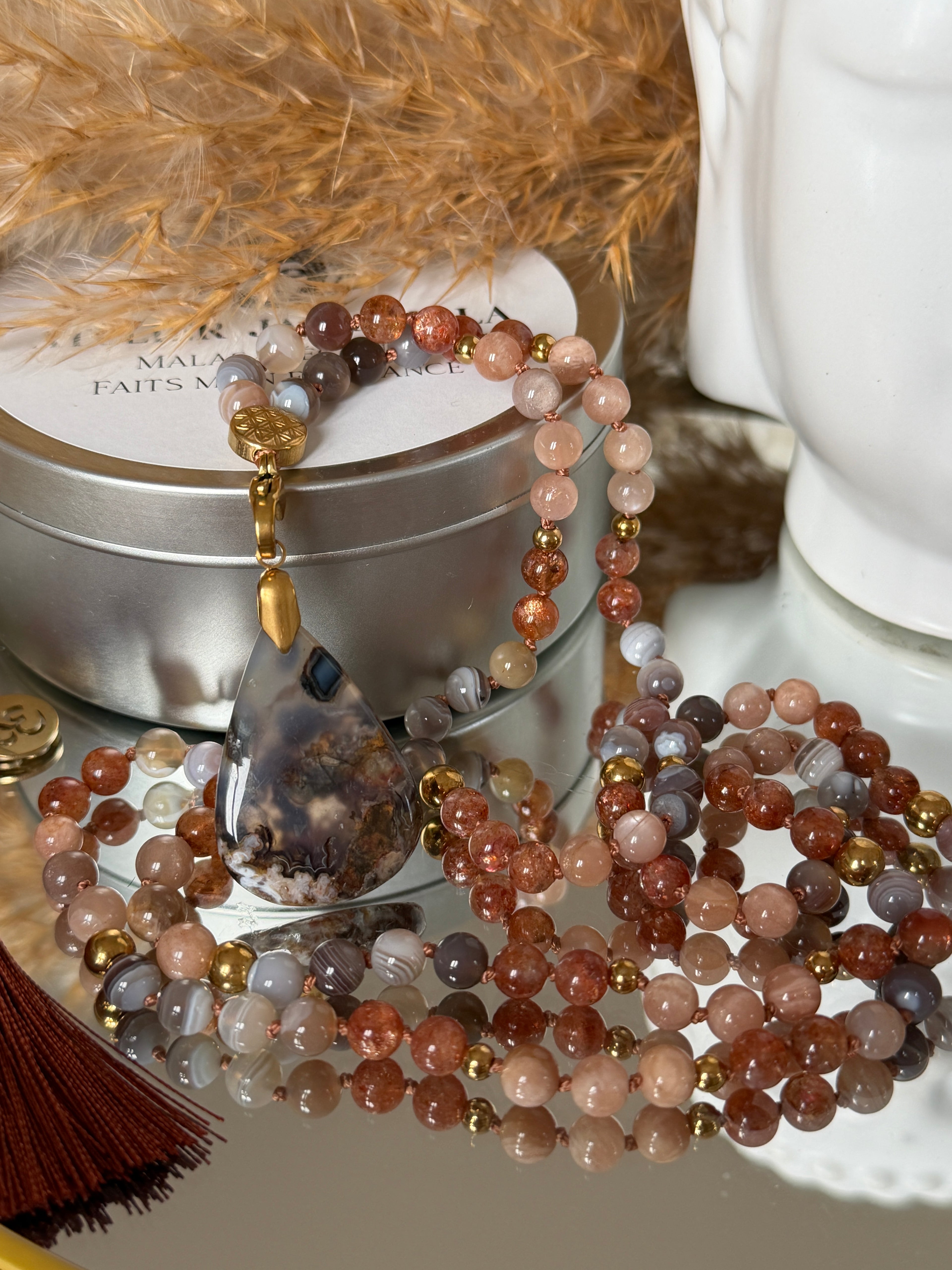 Mala n°126 - Après l'orage - Pierre de soleil, Agate du Botswana et Pierre de lune