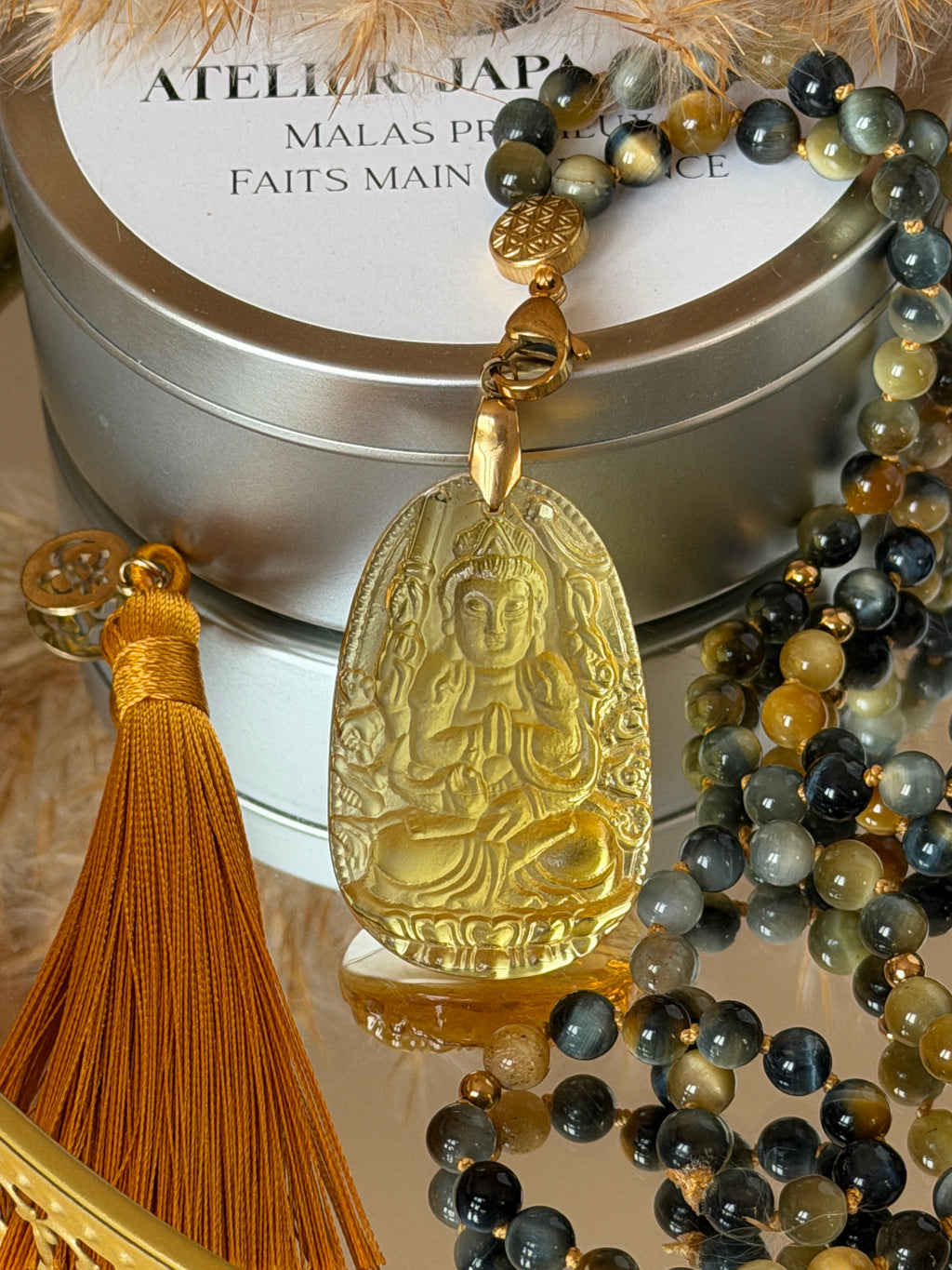 Mala en Oeil de tigre gris - Protection et confiance