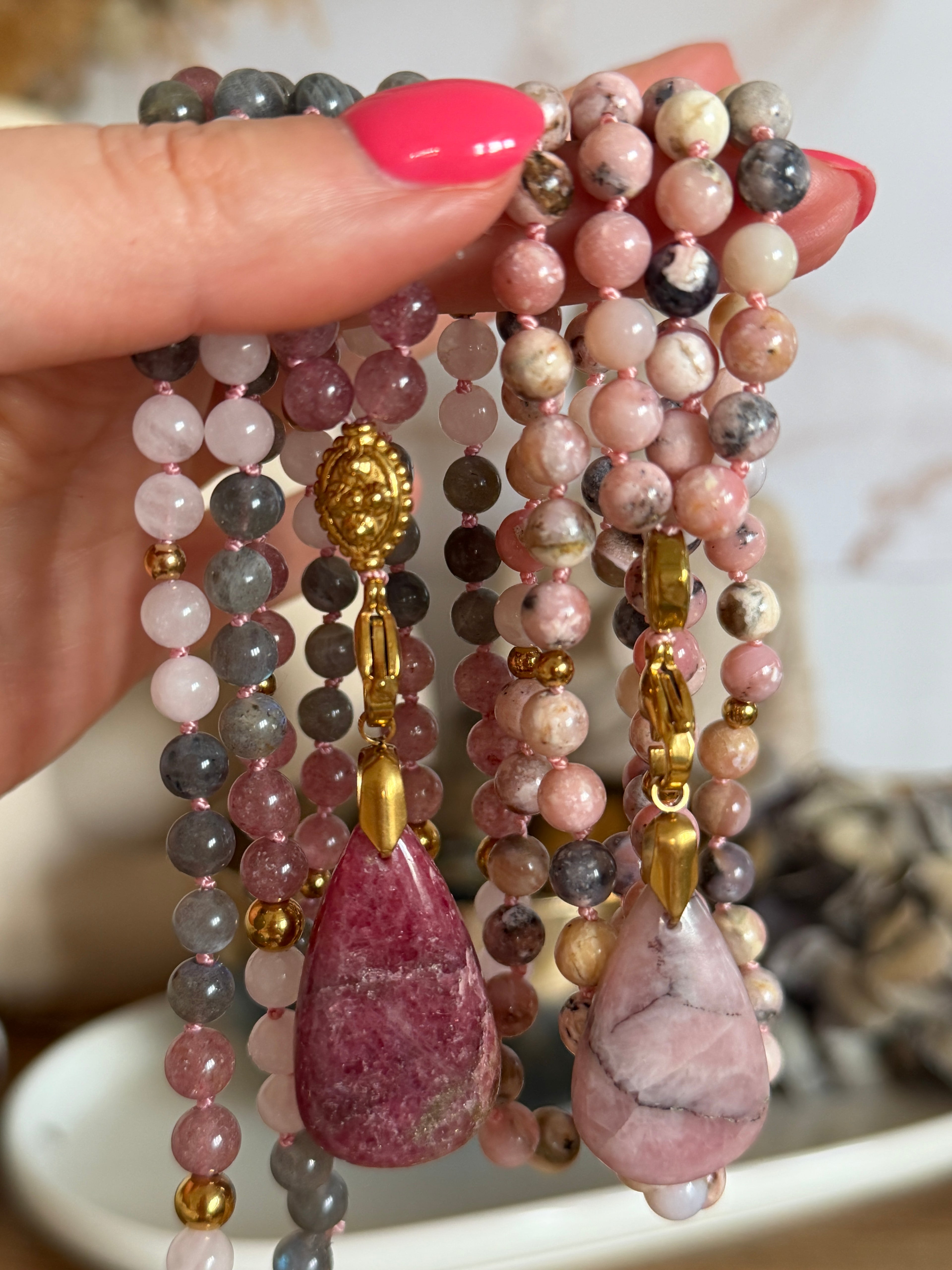 Mala n°135 - S'aimer - Labradorite, Quartz fraise et Quartz rose
