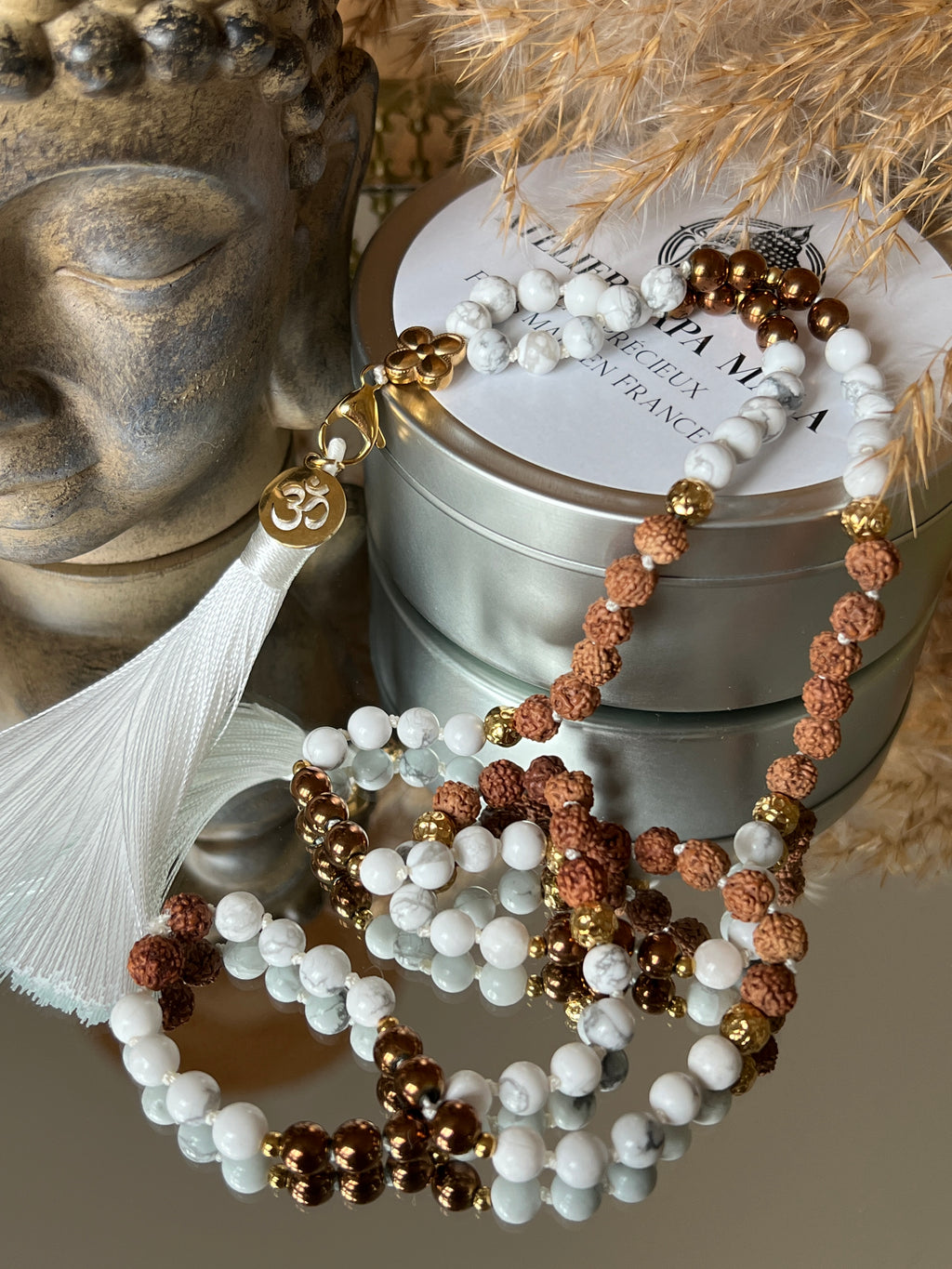Mala n°51 - Retour au calme - Howlite, Hématite et graines de Rudraksha