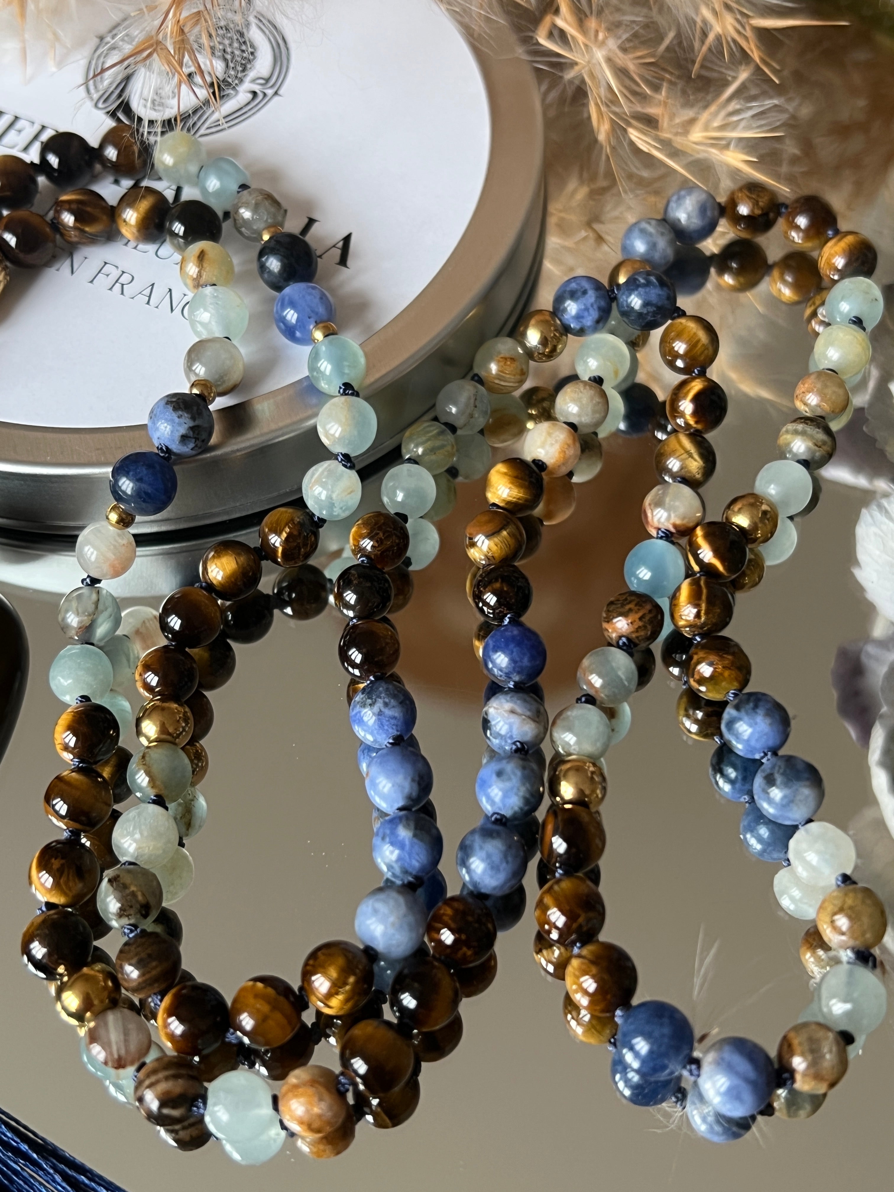 Mala n°44 - Sérénité affirmée - Oeil de tigre, Sodalite et Calcite bleue