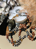 Mala n°40 - Souveraineté intérieure - Agate dzi, graines de Rudraksha et Onyx noir mat