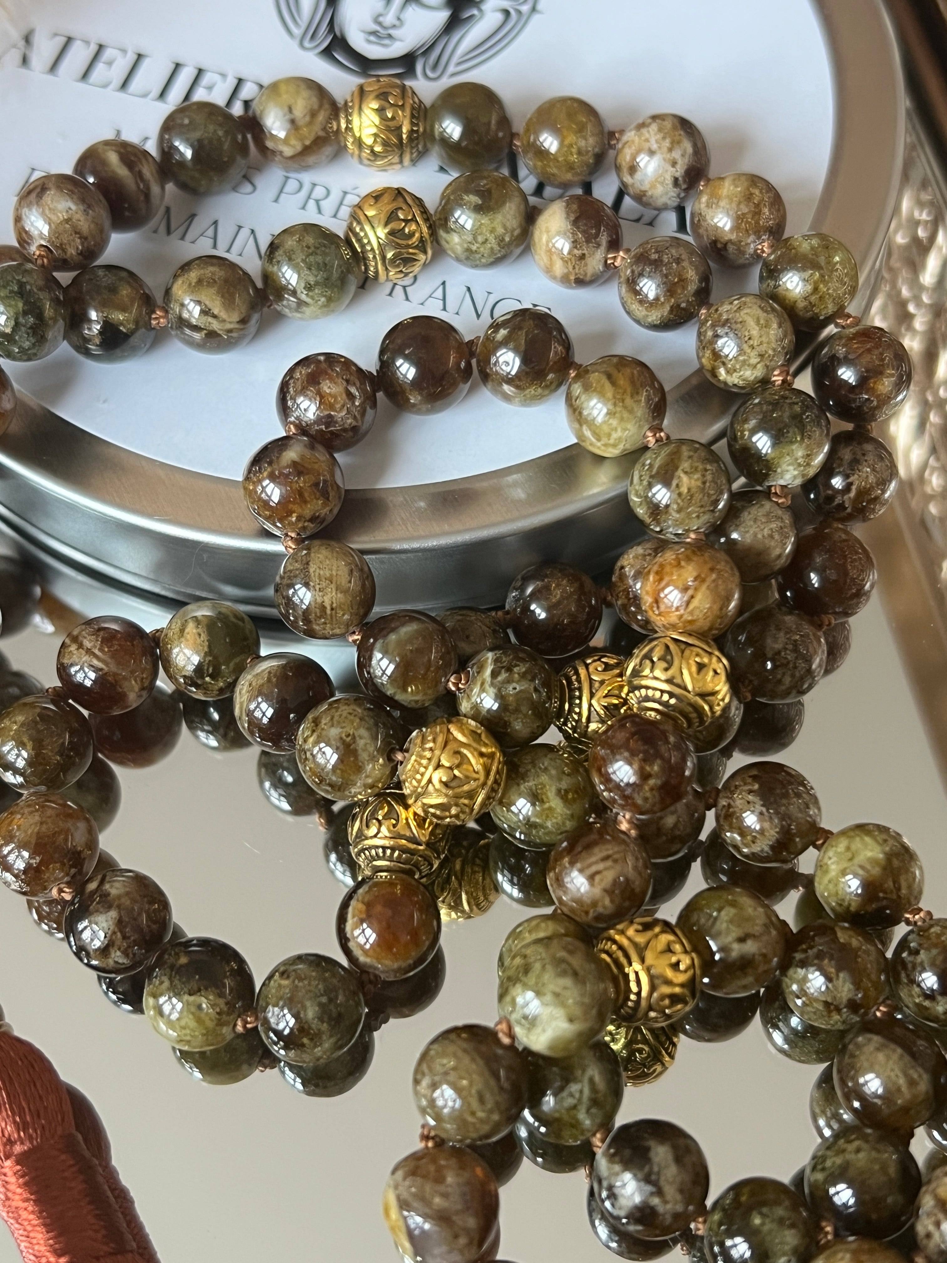 Mala XXL précieux en Grenat brun - Persévérance et courage