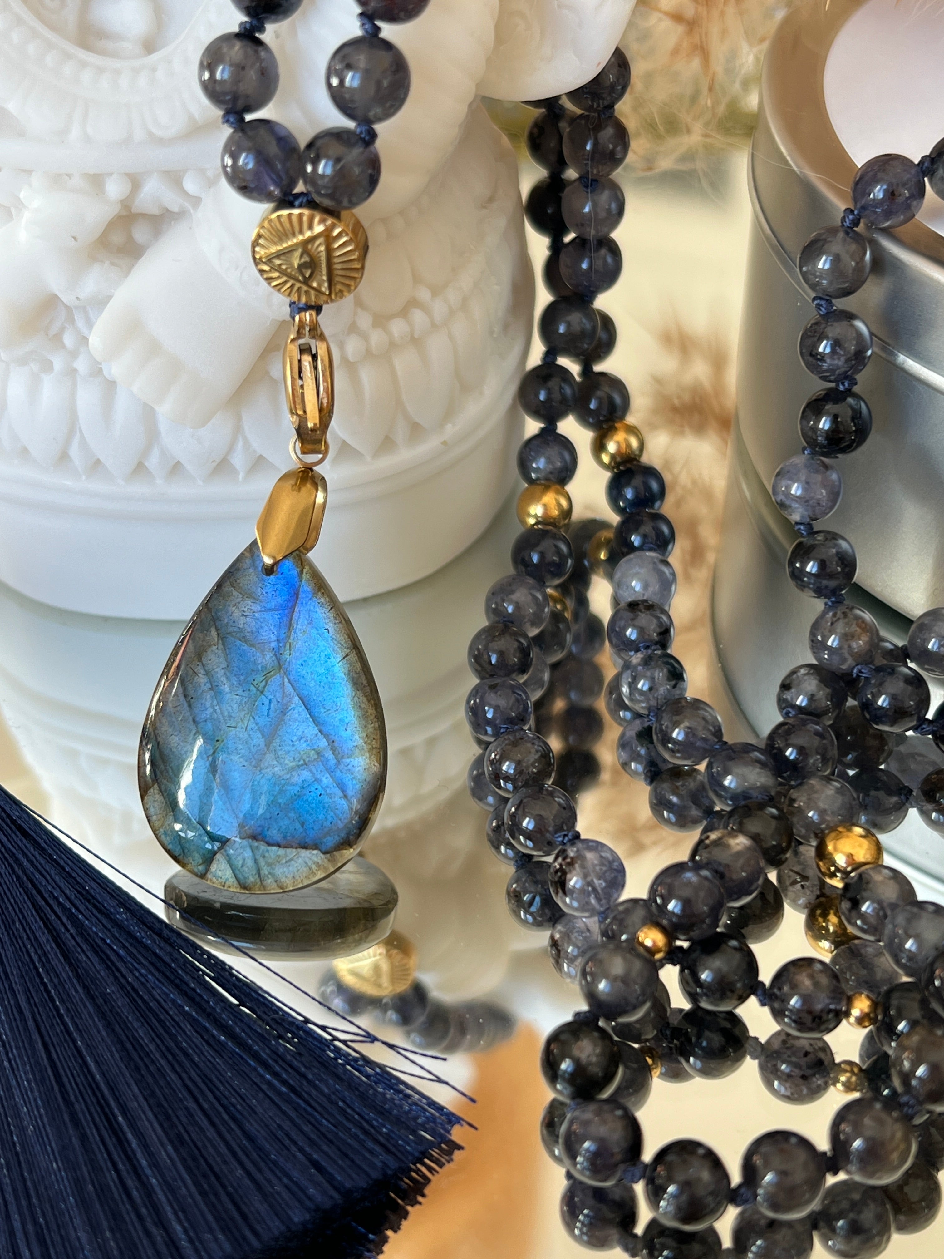 Mala précieux en iolite - Equilibre émotionnel