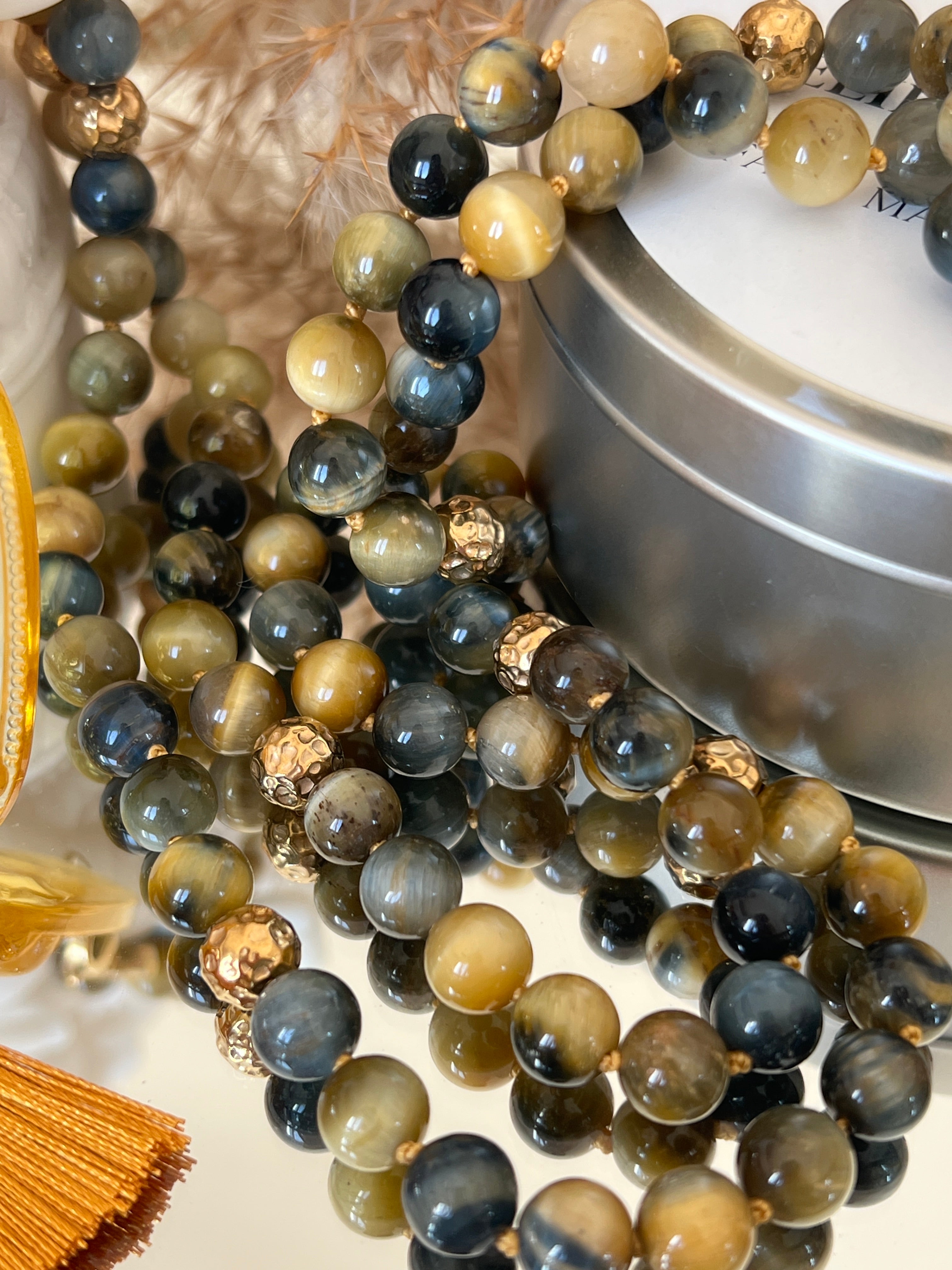 Mala XXL en Oeil de tigre gris - Protection et confiance