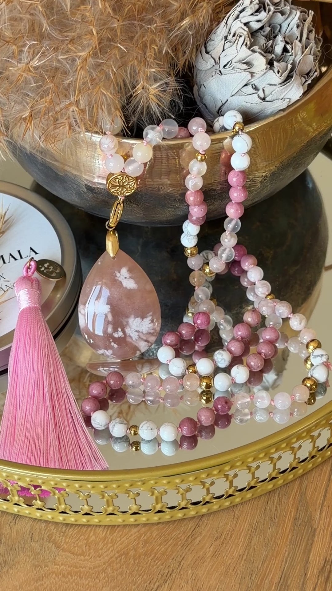 Mala n°121 - Douce renaissance - Rhodonite, Howlite et Agate fleur de cerisier