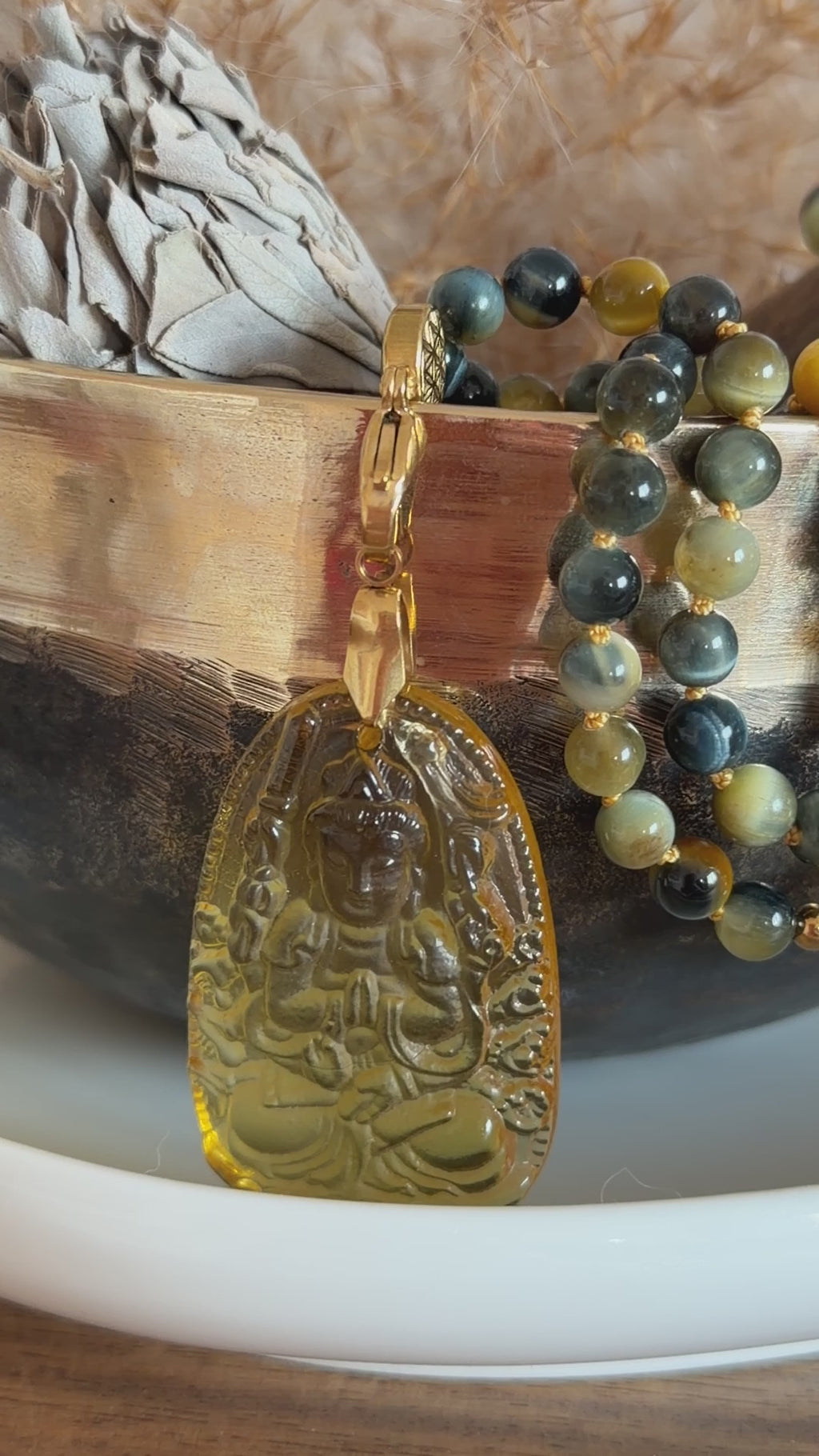 Mala en Oeil de tigre gris - Protection et confiance