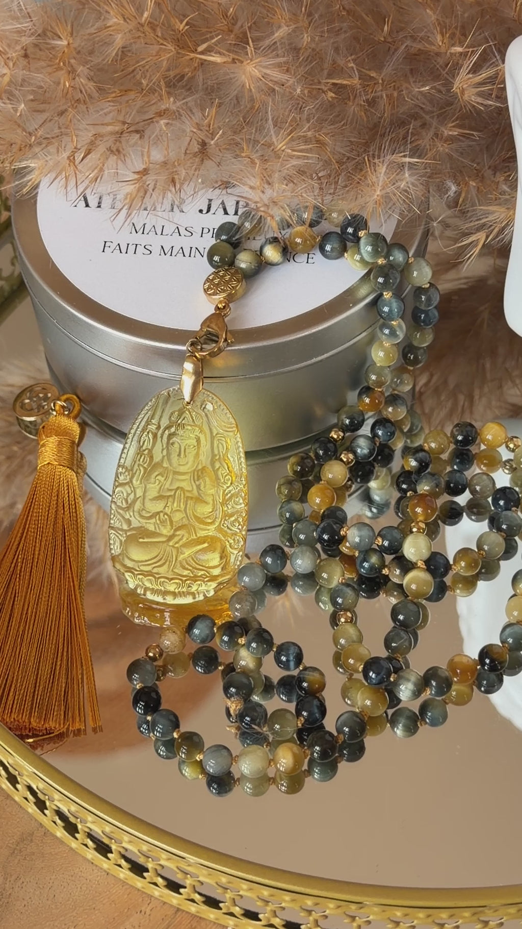 Mala en Oeil de tigre gris - Protection et confiance